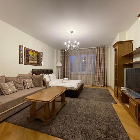 Arenda Apartments - Surganova,5A Минск Екстериор снимка